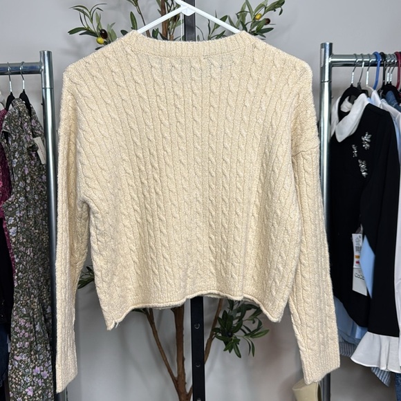 DKNY Beige Vanilla Bean Color Cable Knit Sweater - Picture 4 of 7